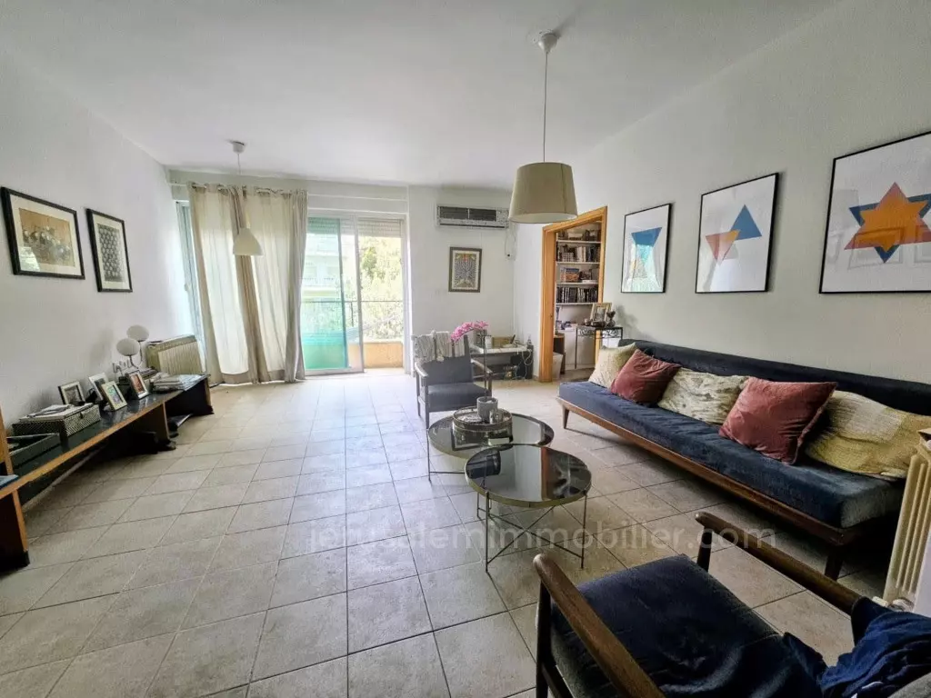 Apartamento à venda em Talbyeh, Jerusalém, com estacionamento privativo e elevador – JERUSALEM REAL ESTATE 026786595