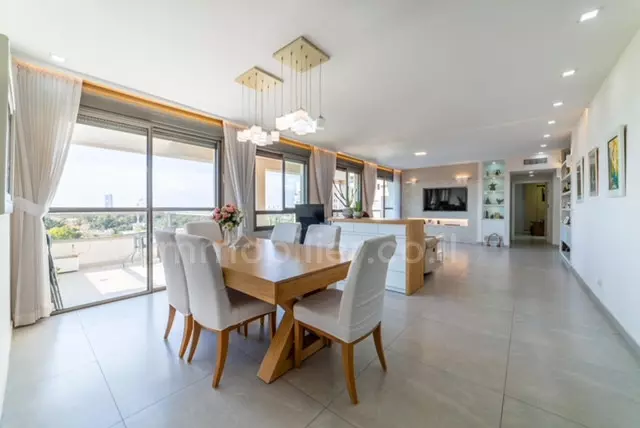 Sublime apartamento familiar de 5 habitaciones con terraza y 3 aparcamientos