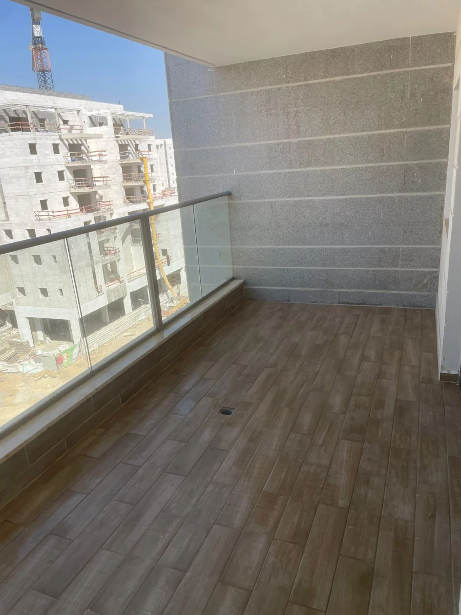 Ótima oportunidade a não perder! Apartamento de 6 divisões para arrendar, perto de todas as comodidades, Parque Hanahal, Beer-Sheva