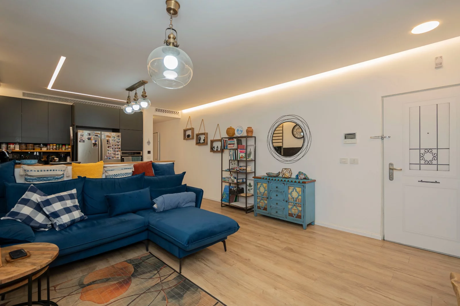 Apartamento jardim único de 3 quartos em Harish