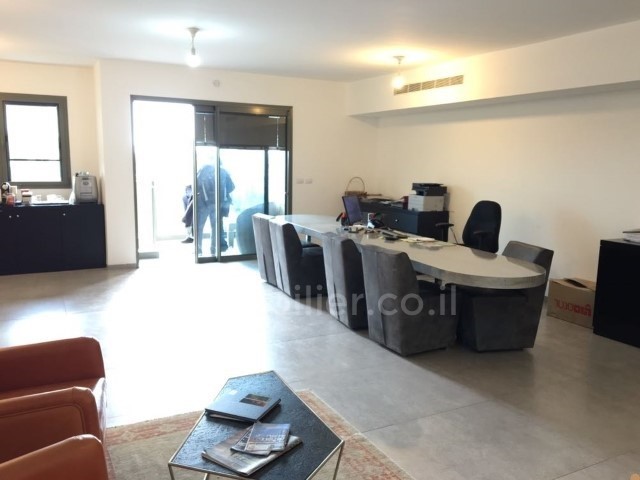 Apartamento 4 cômodos Jerusalém Centro da cidade 1-IBL-2438