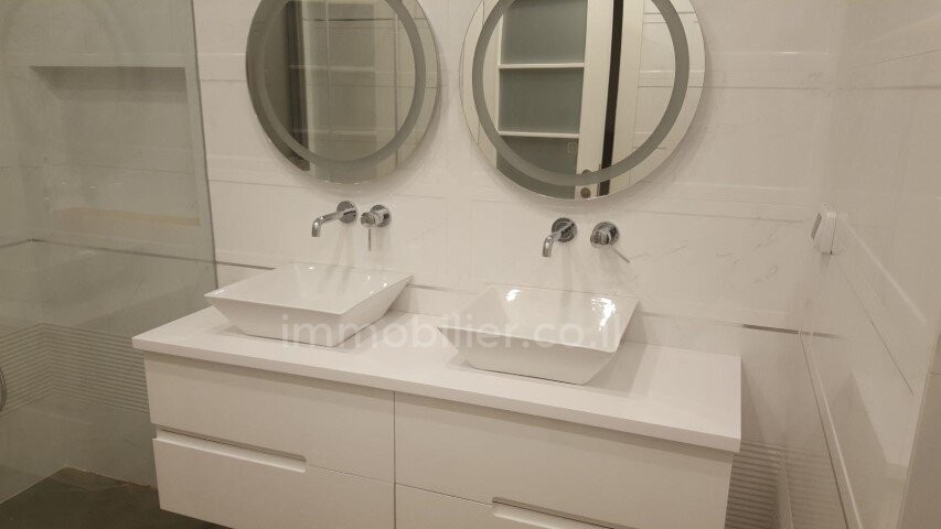 Apartamento 4 cômodos Jerusalém Rehavia 1-IBL-2639