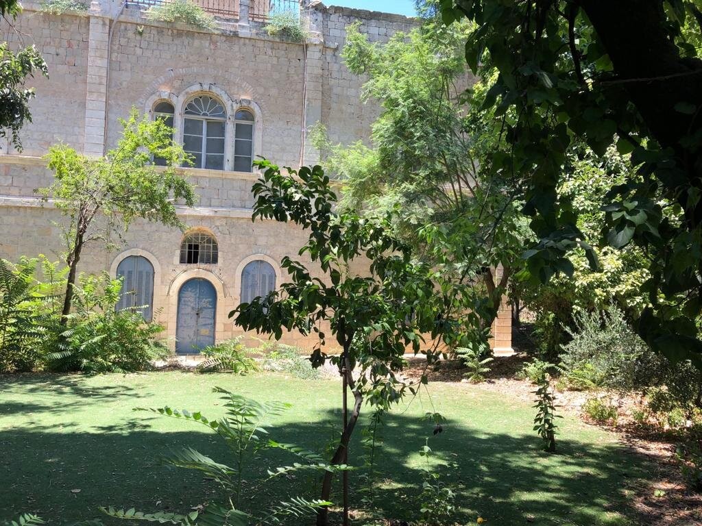 Casarão 10 cômodos Jerusalém Centro da cidade 1-IBL-2644