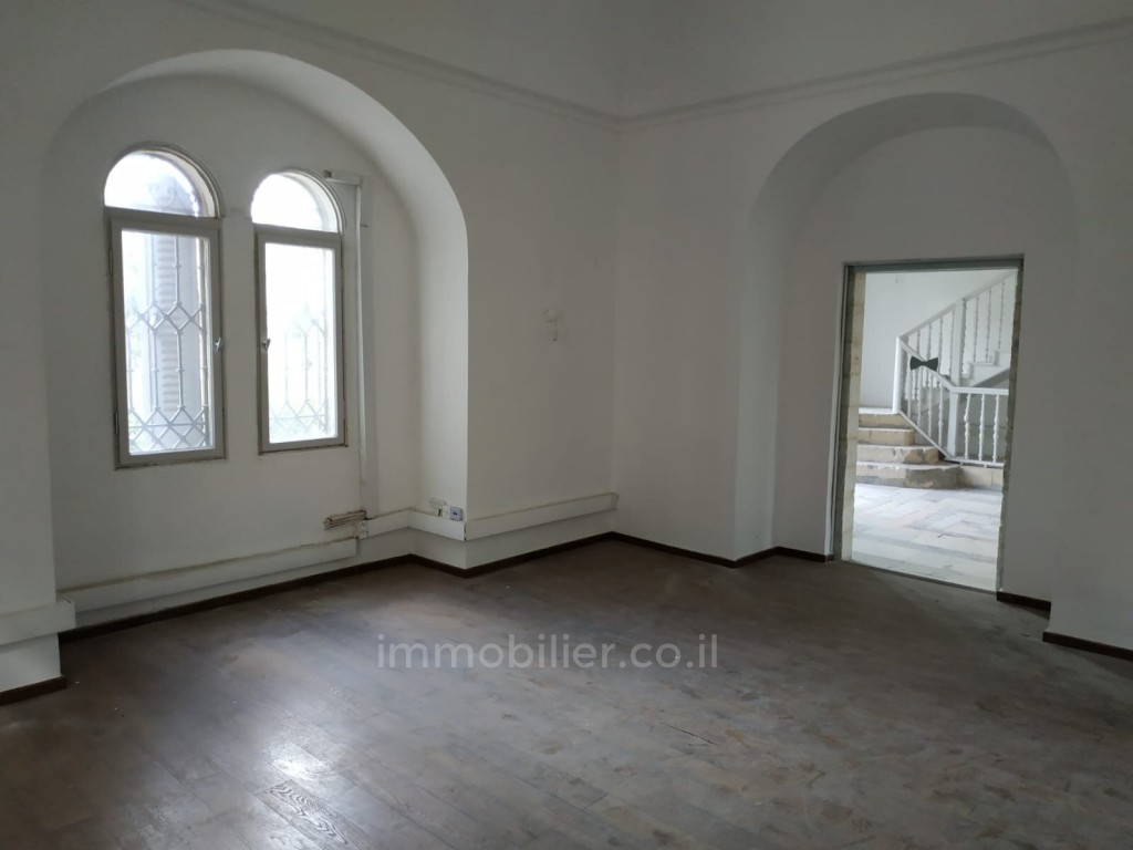 Casarão 10 cômodos Jerusalém Centro da cidade 1-IBL-2644