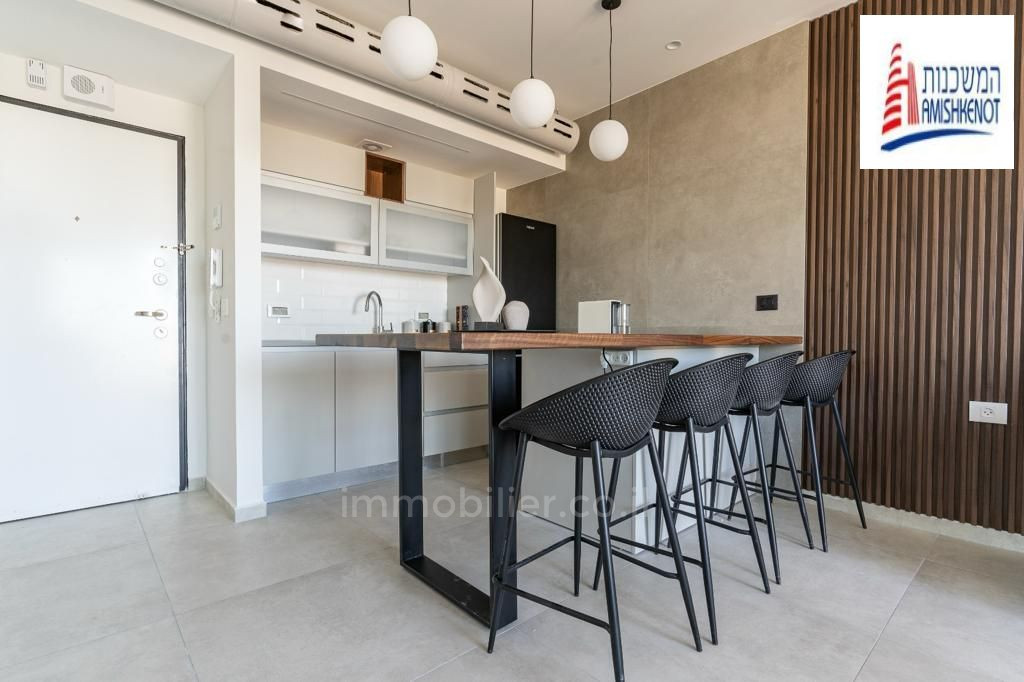 Apartamento 2 cômodos Jerusalém Centro da cidade 1-IBL-2879