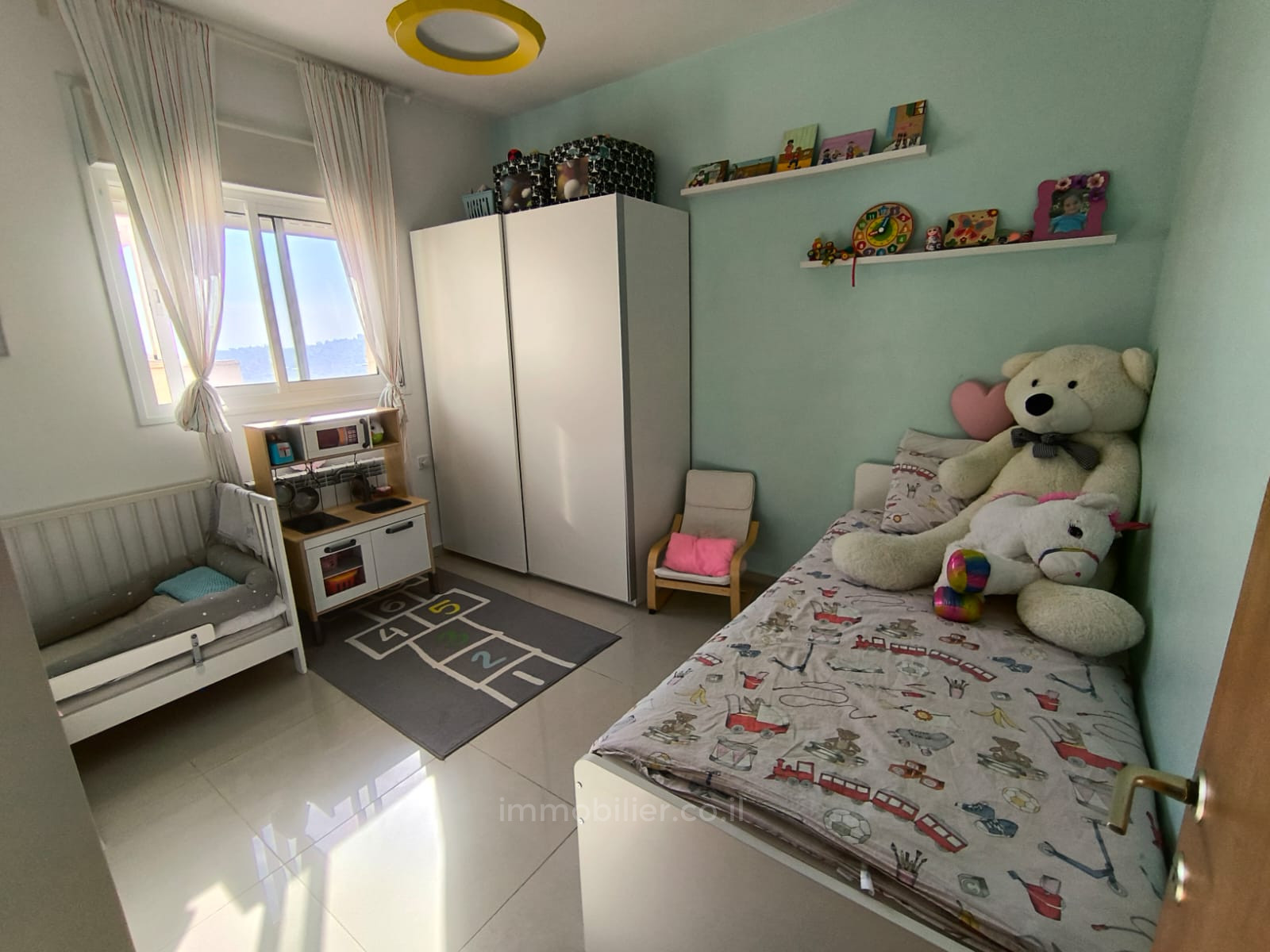 Apartamento 4 cômodos Jerusalém Gilo 1-IBL-2899