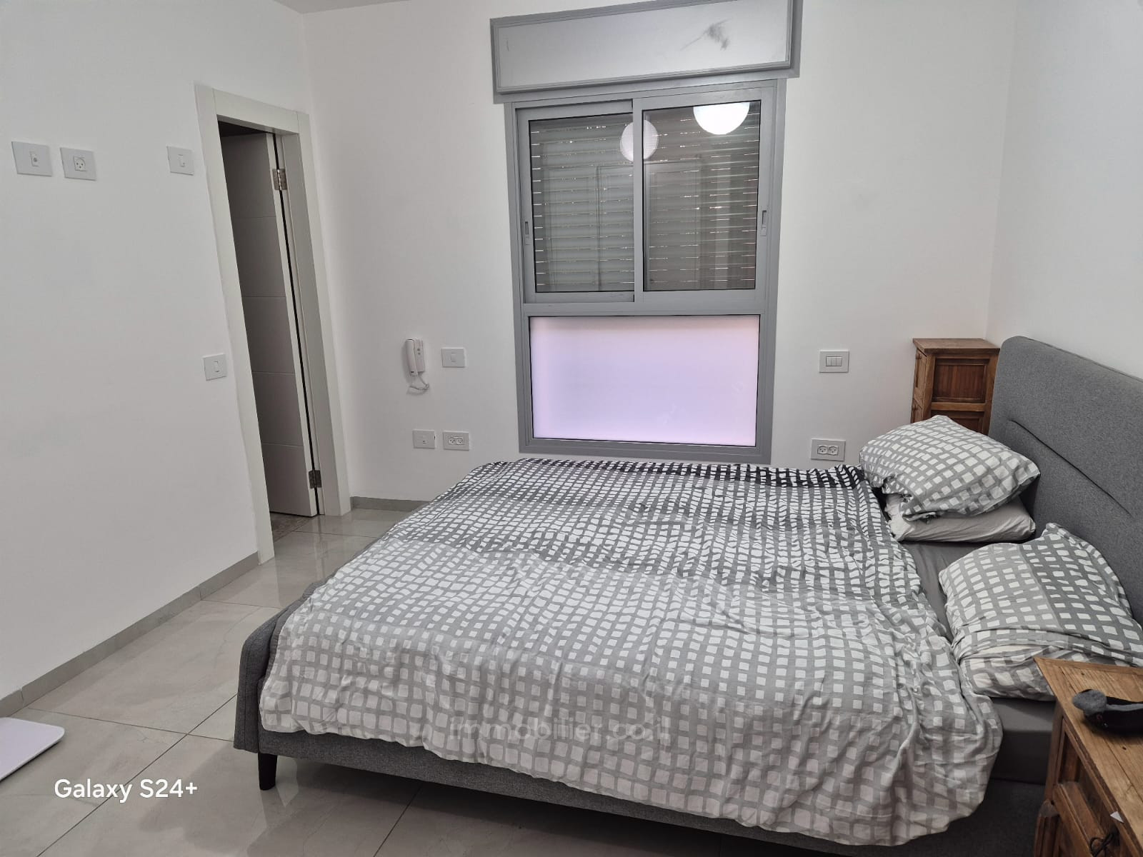 Apartamento 4 cômodos Jerusalém Baka 1-IBL-2900