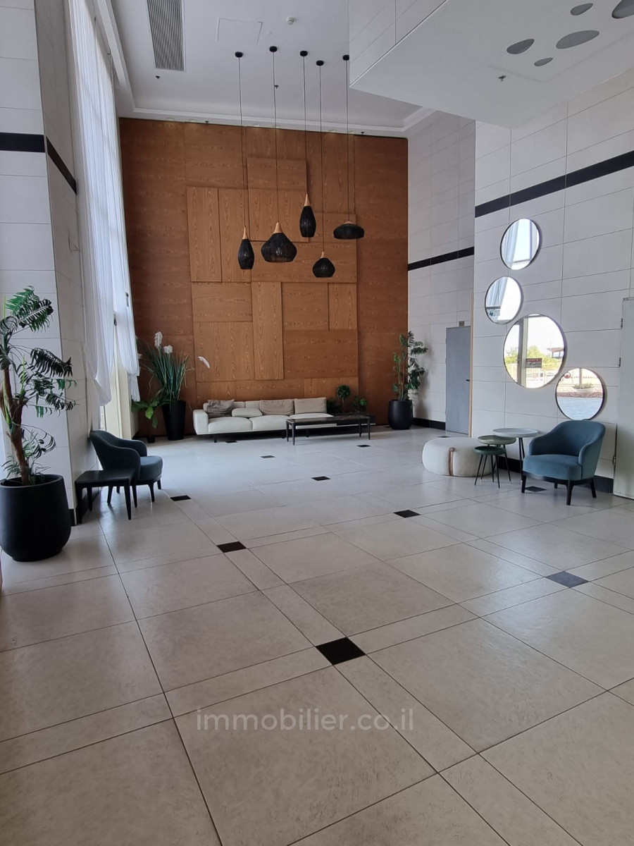 Apartamento 5 cômodos Netanya Nat600 1-IBL-2905