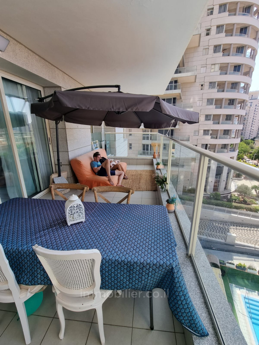Apartamento 5 cômodos Netanya Nat600 1-IBL-2905