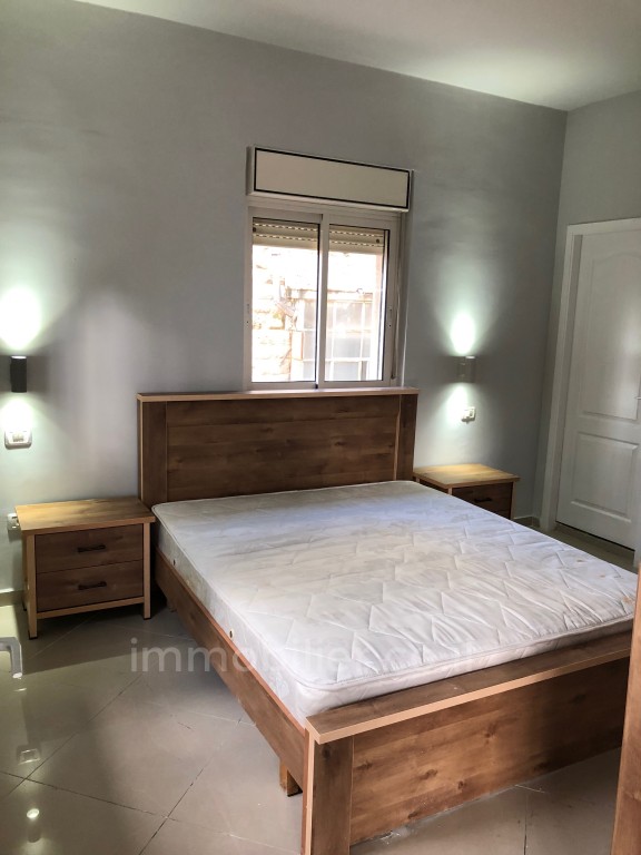 Apartamento 3 cômodos Jerusalém Talbieh 144-IBL-352