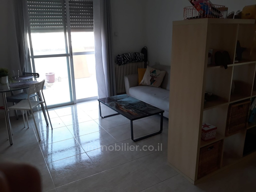 Apartamento 3 cômodos Jerusalém Centro da cidade 144-IBL-407