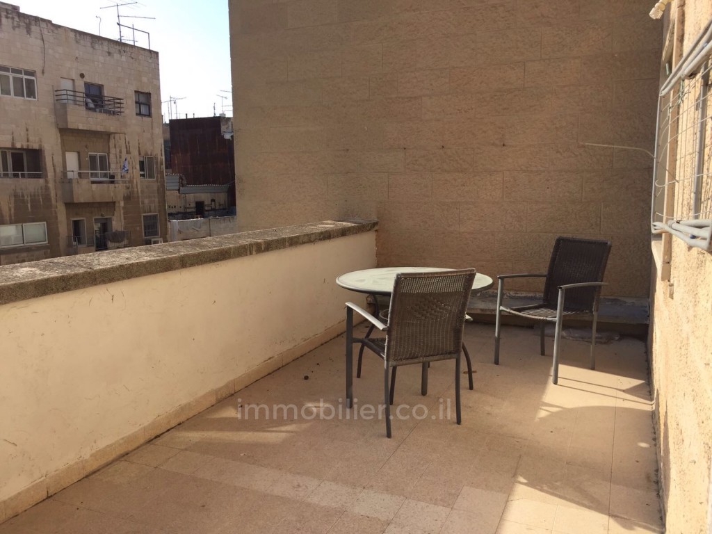 Apartamento 3 cômodos Jerusalém Centro da cidade 144-IBL-407