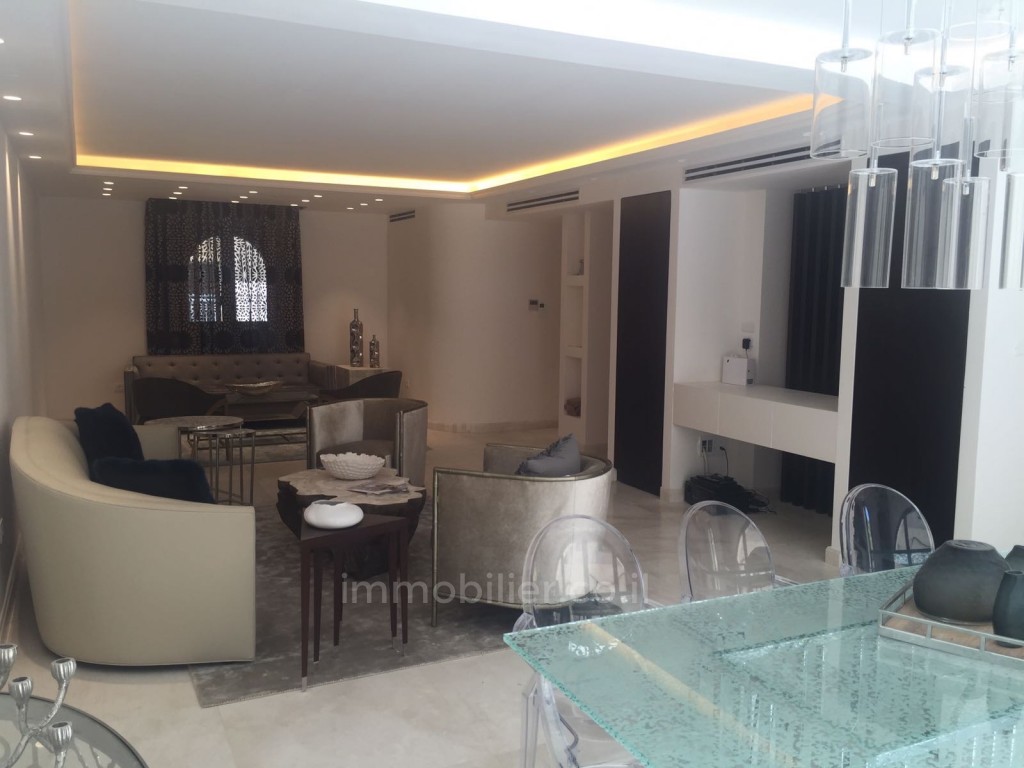 Apartamento 3 cômodos Jerusalém Mamila 144-IBL-480
