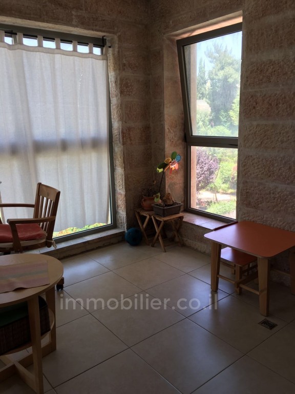 Apartamento 4 cômodos Jerusalém Holyland 144-IBL-495