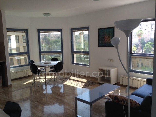 Apartamento 2 cômodos Jerusalém Centro da cidade 144-IBL-497