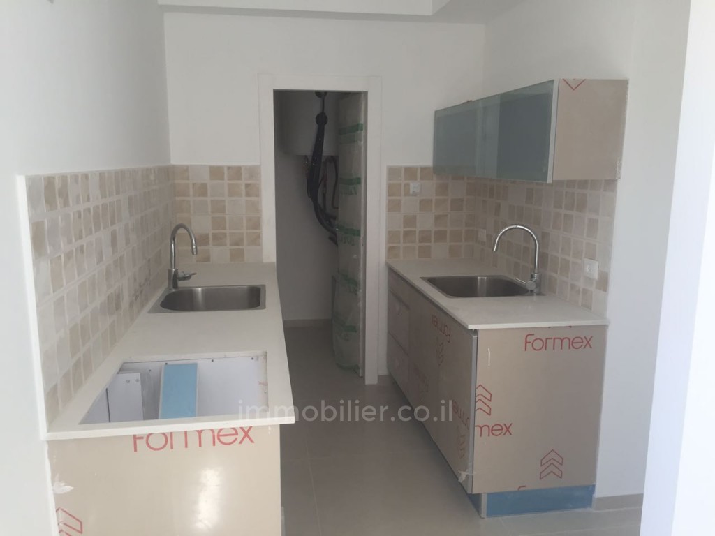 Apartamento 2 cômodos Jerusalém Baka 144-IBL-512