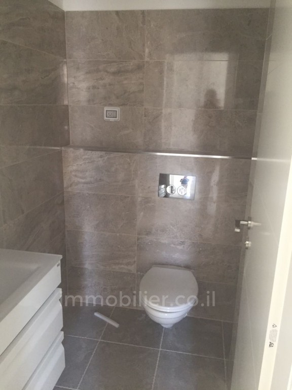Apartamento 2 cômodos Jerusalém Baka 144-IBL-512