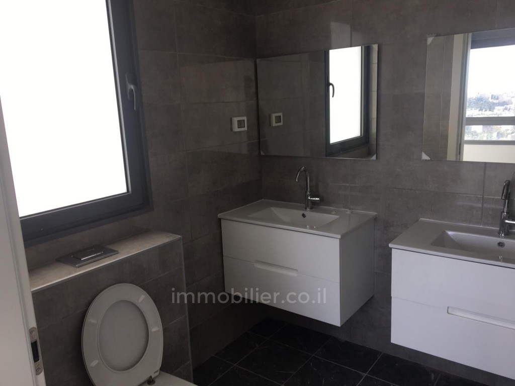Apartamento 5 cômodos Jerusalém Beit Vagan 144-IBL-531