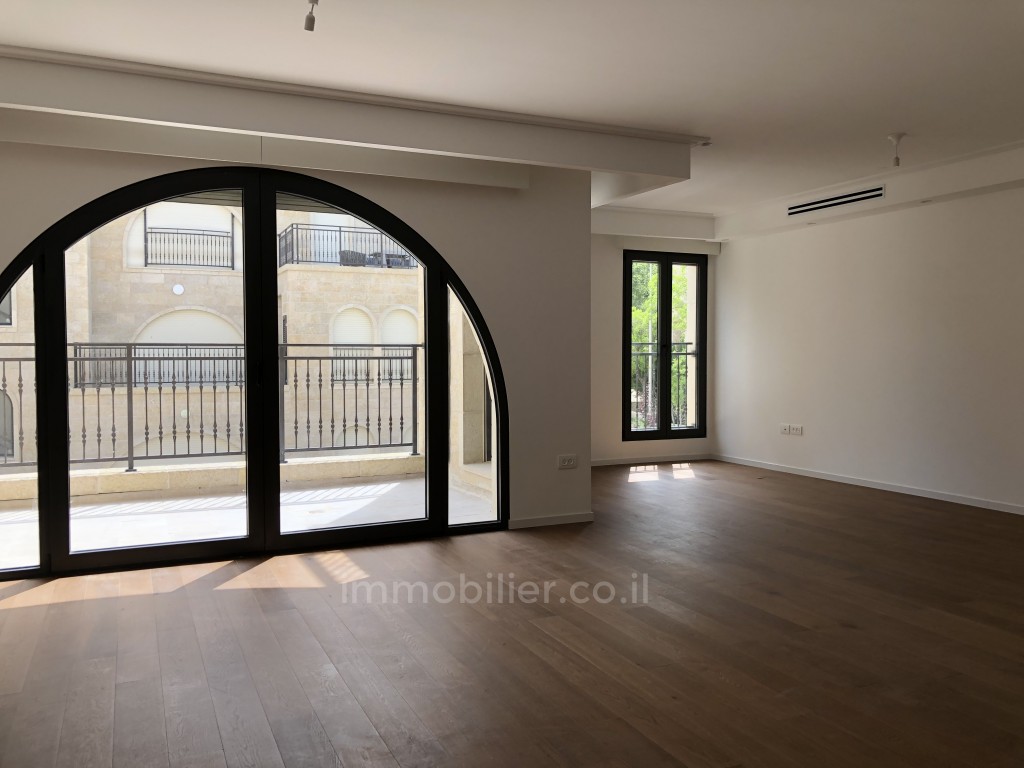 Apartamento 3 cômodos Jerusalém Mamila 144-IBL-553