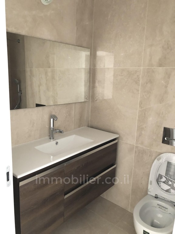 Apartamento 3 cômodos Jerusalém Mamila 144-IBL-553