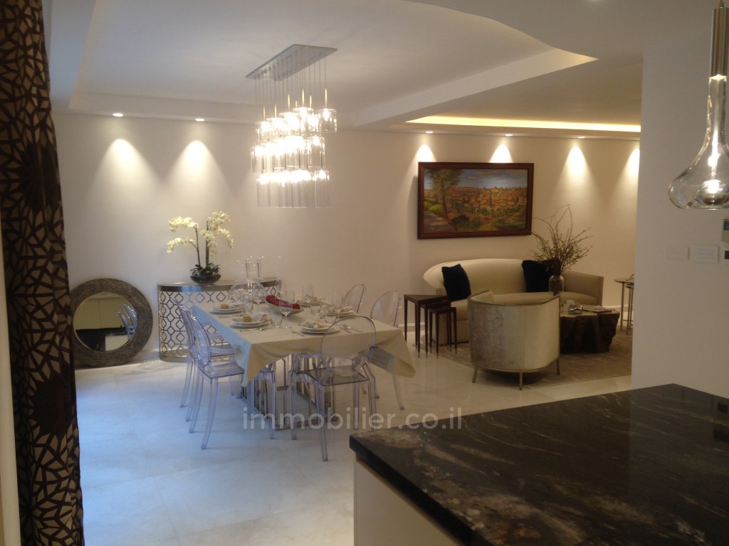 Casarão 7 cômodos Jerusalém Mamila 144-IBL-558