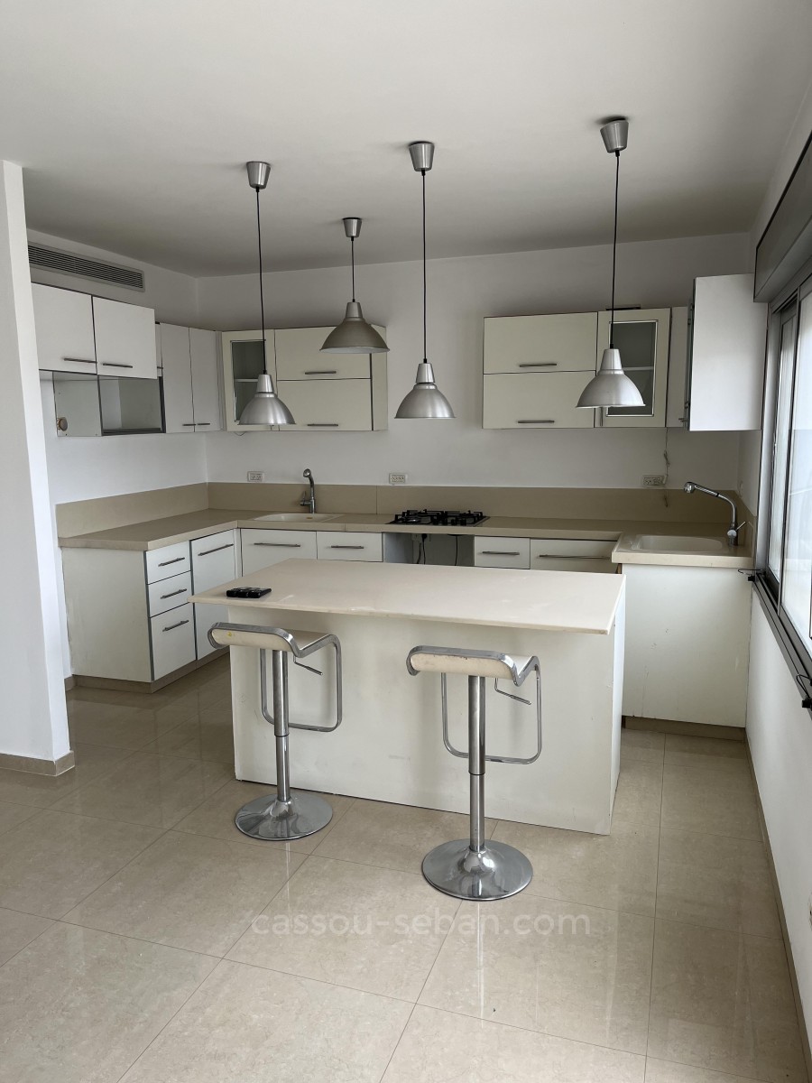 Apartamento 3 cômodos Jerusalém Beit Vagan 144-IBL-563