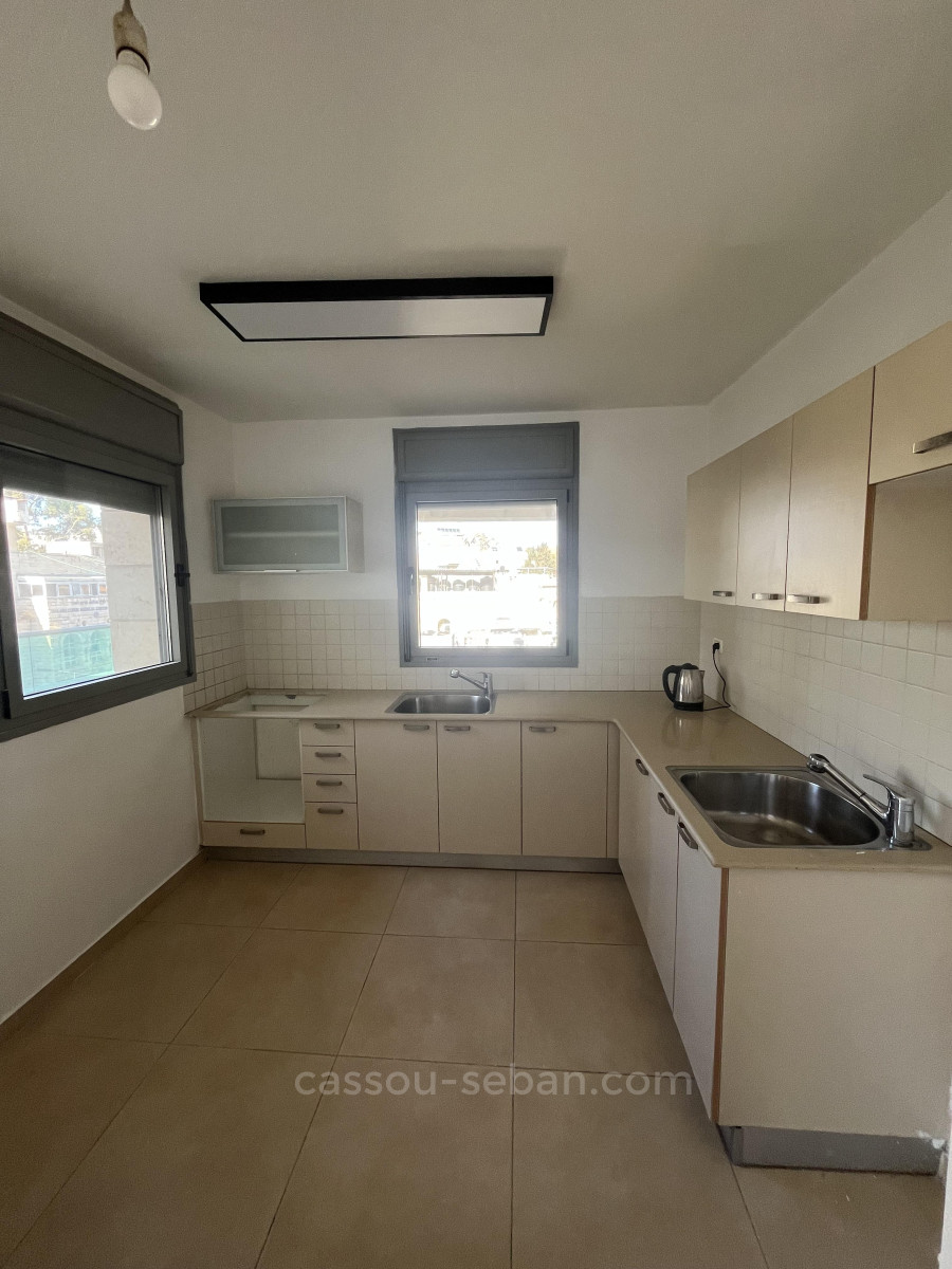 Apartamento 4 cômodos Jerusalém Centro da cidade 144-IBL-601