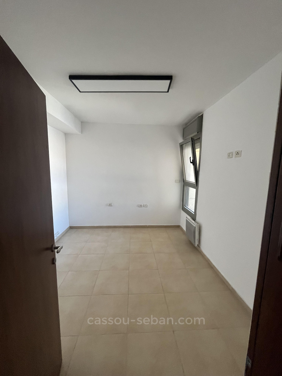 Apartamento 4 cômodos Jerusalém Centro da cidade 144-IBL-601