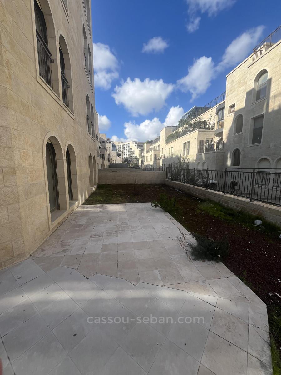 Apartamento 8 cômodos Jerusalém Mamila 144-IBL-622