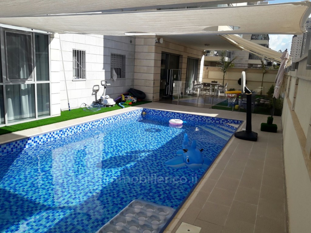 Apartamento garden 5 cômodos Ashdod Tet Zain 15-IBL-2702