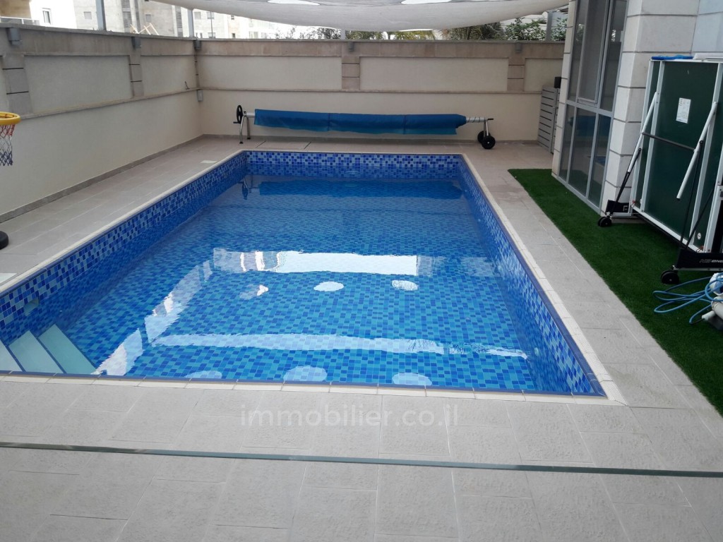 Apartamento garden 5 cômodos Ashdod Tet Zain 15-IBL-2702