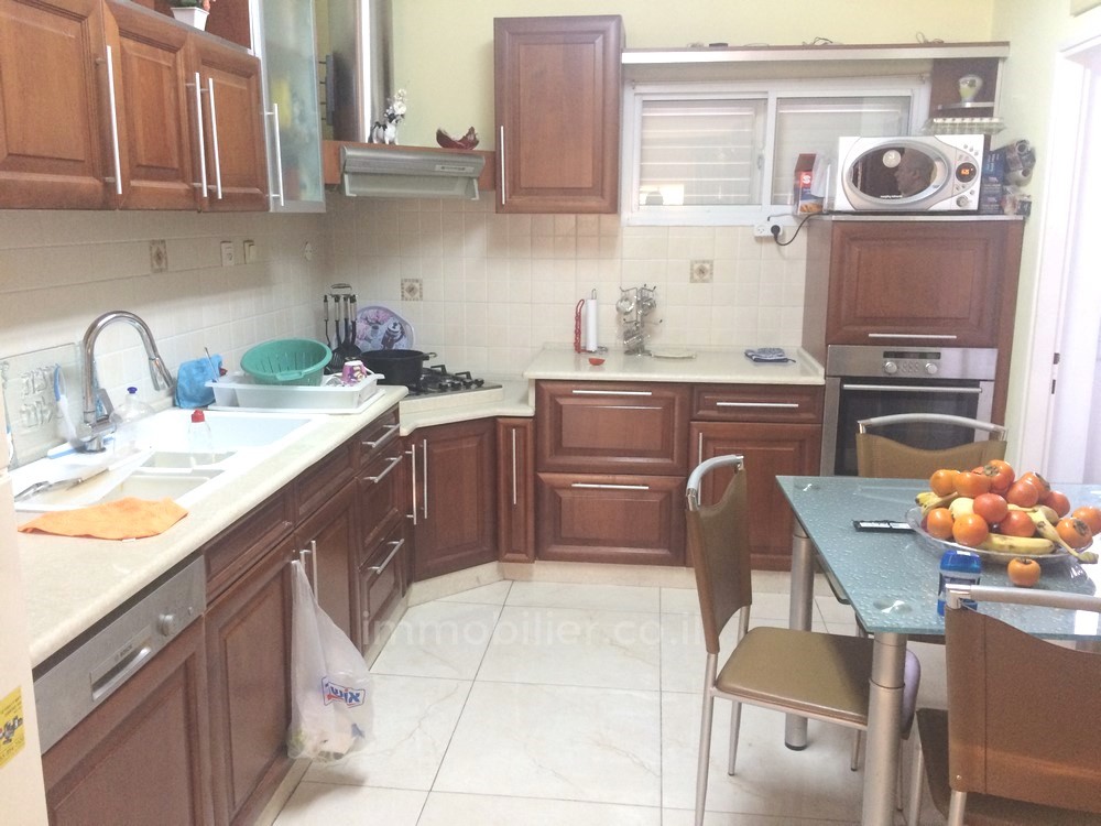 Apartamento 5 cômodos Ashdod He 15-IBL-2714