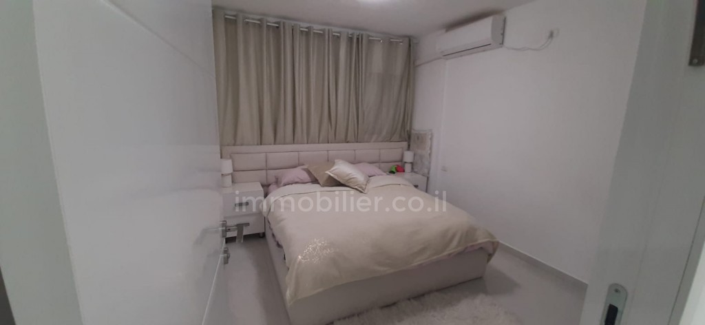 Apartamento 4 cômodos Ashdod Het 15-IBL-2735