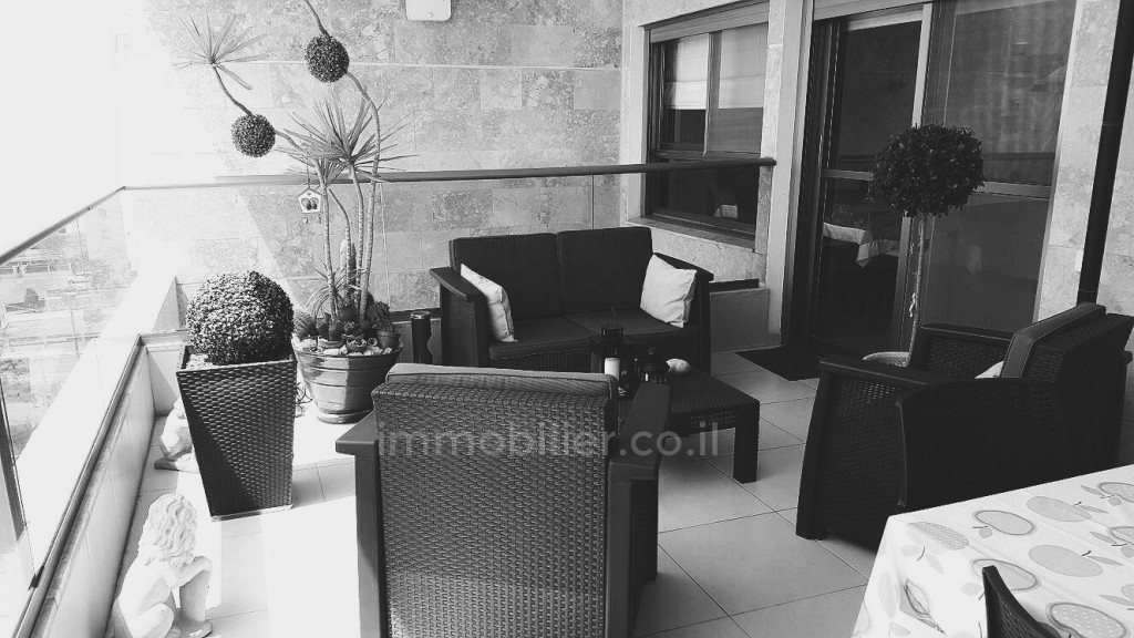 Apartamento 5 cômodos Ashdod Yud Bet 15-IBL-2738