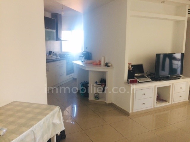 Apartamento 3 cômodos Ashdod Yud Alef 15-IBL-2801