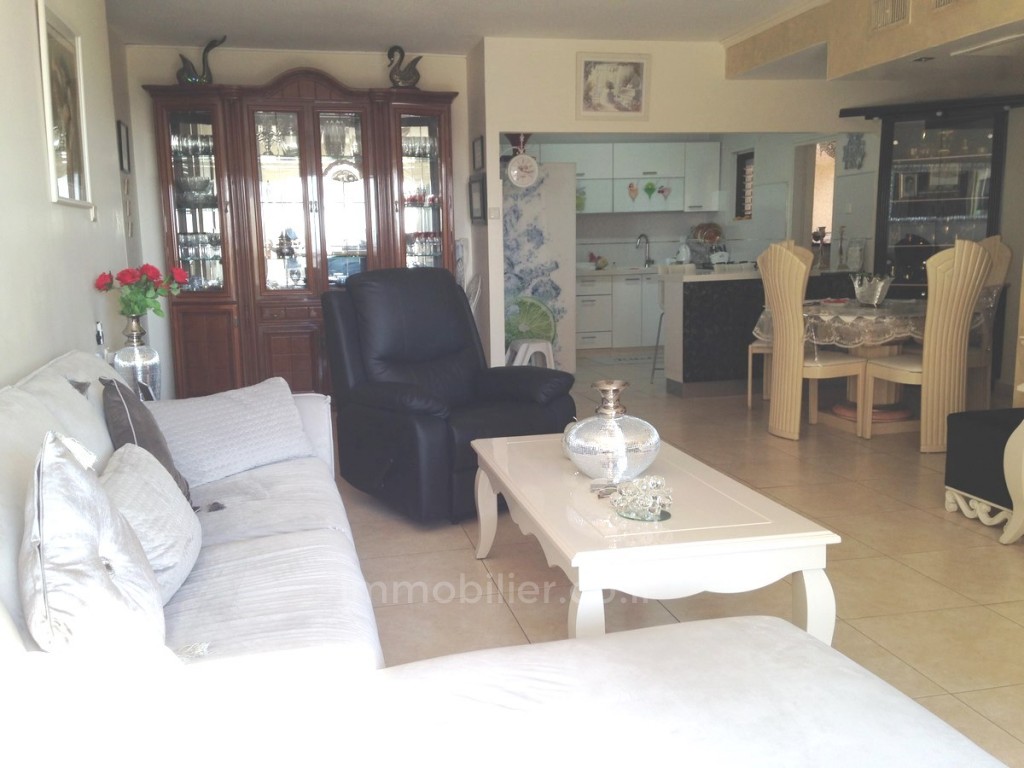 Apartamento 4.5 cômodos Ashdod Alef 15-IBL-2805