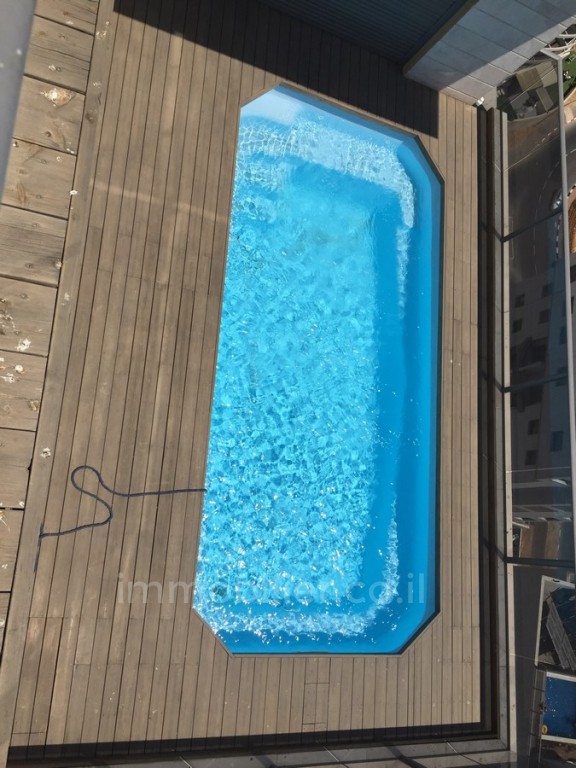 Cobertura 5 cômodos Ashdod Mar 15-IBL-2806