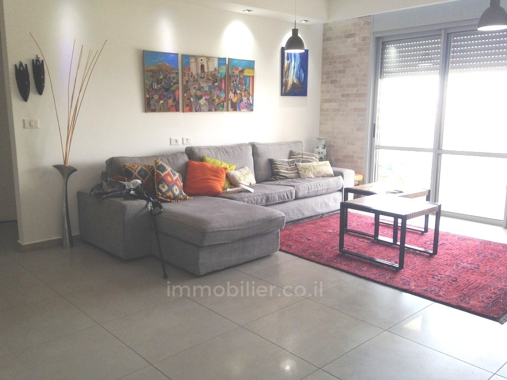 Apartamento 5 cômodos Ascalão Barnea 15-IBL-2810