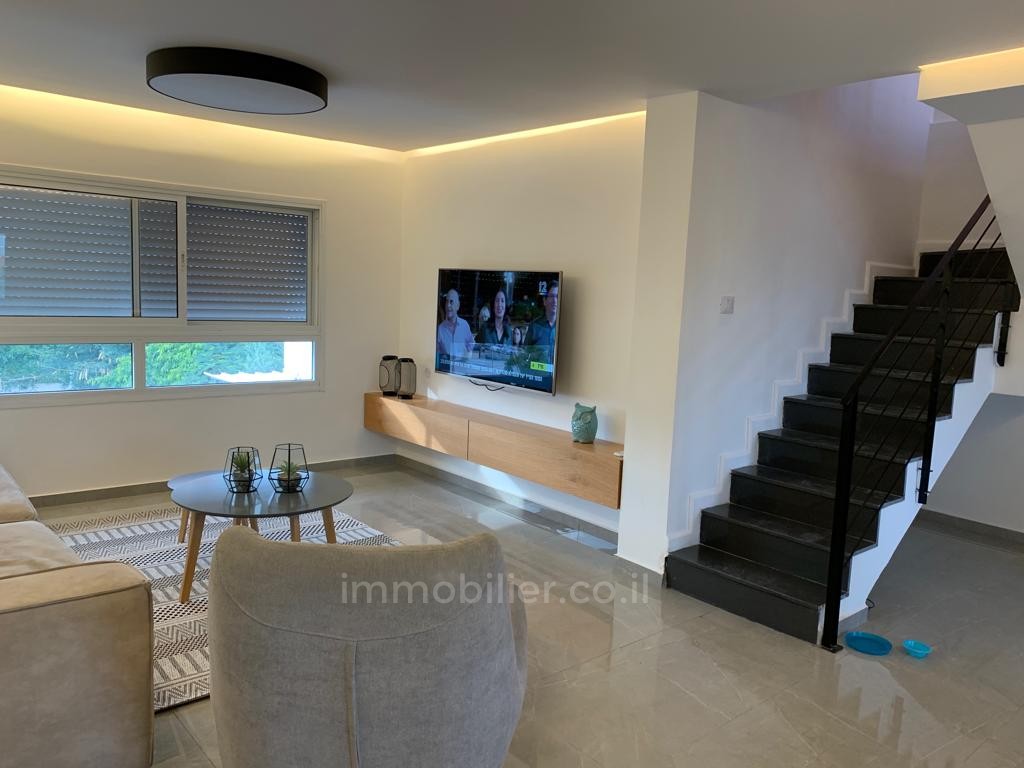 Apartamento 6 cômodos Ashdod Tet 15-IBL-2820