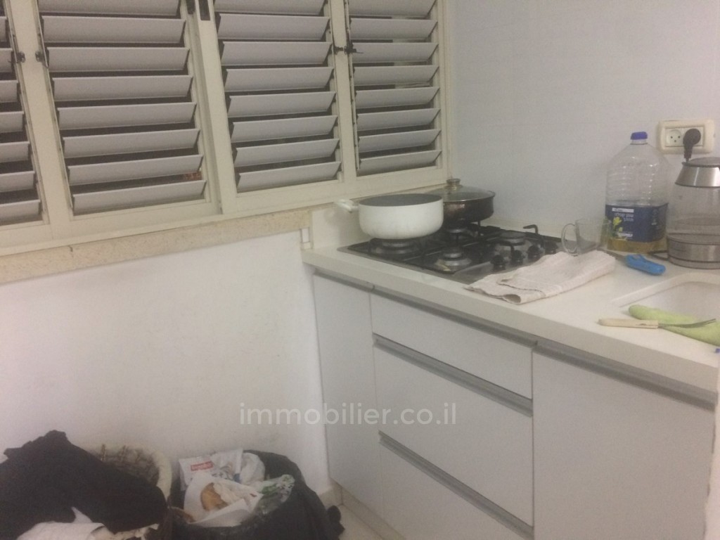 Apartamento 5 cômodos Ashdod Tet vav 15-IBL-2823