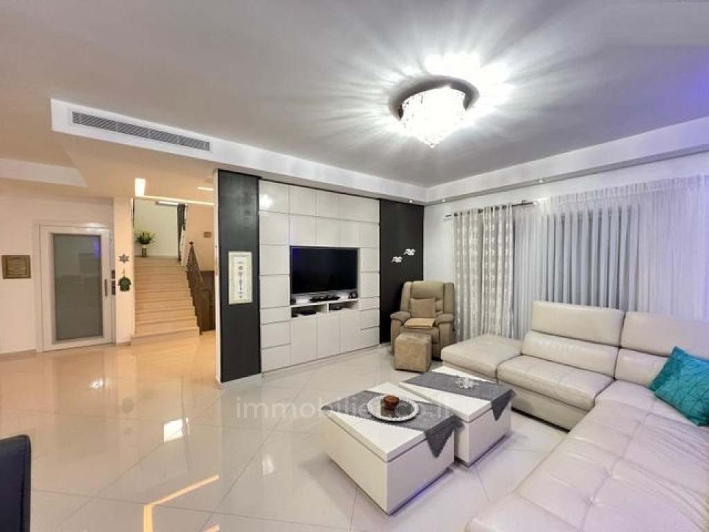 Casarão ALT_agences_cdc Ashdod