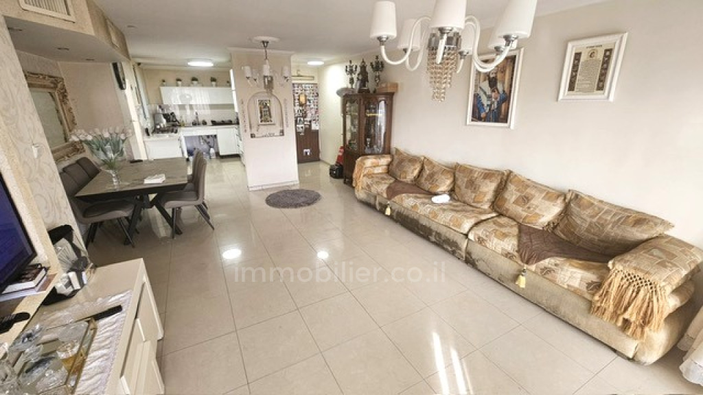 Apartamento 4.5 cômodos Ashdod Yud Alef 15-IBL-2961