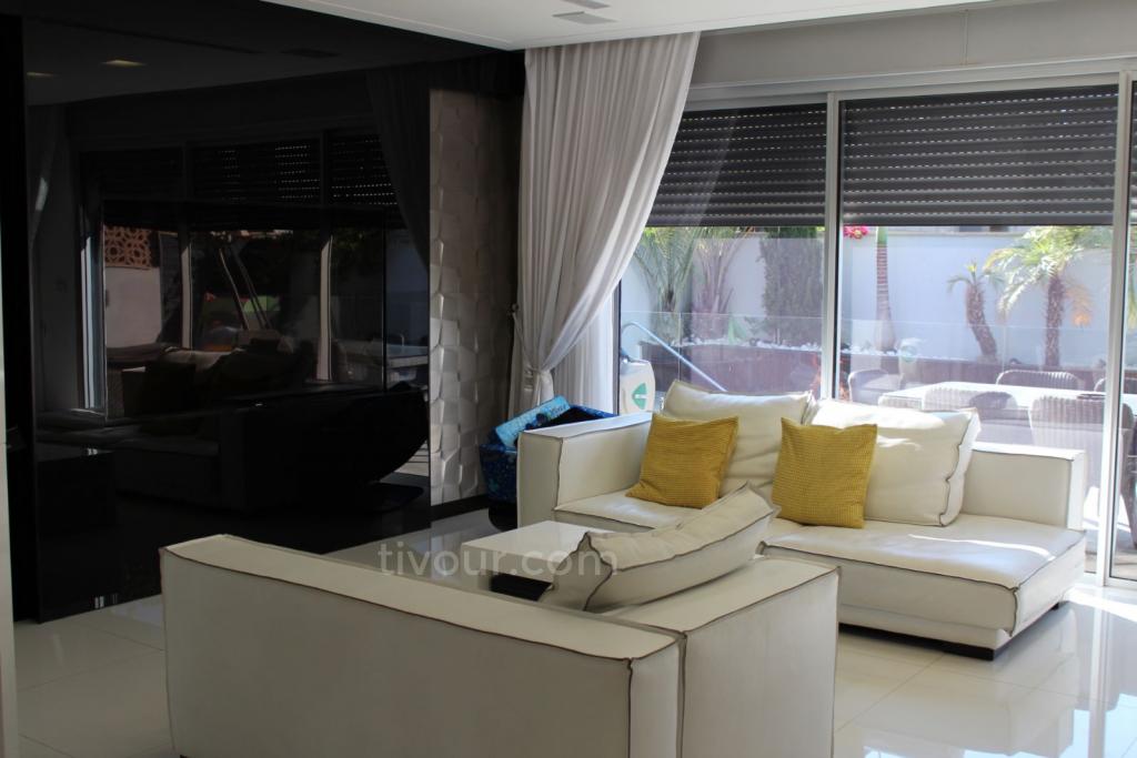 Casarão 6 cômodos Ashdod Yud Zayin 210-IBL-1860