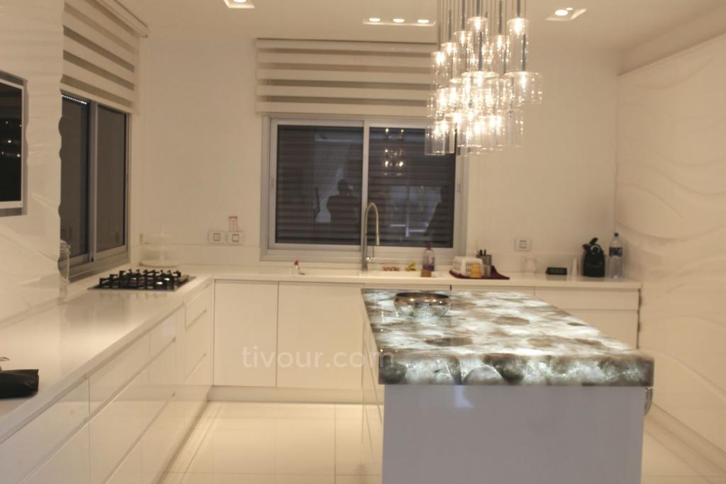 Casarão 6 cômodos Ashdod Yud Zayin 210-IBL-1860