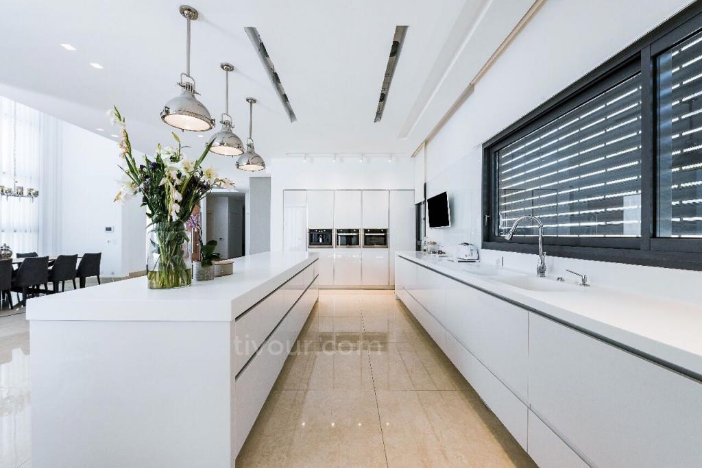 Casarão 8 cômodos Ashdod Yud Alef 210-IBL-1867