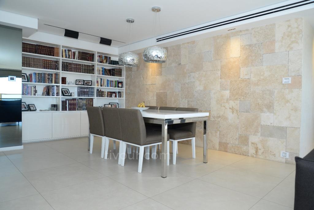 Apartamento 5 cômodos Ashdod City 210-IBL-1878