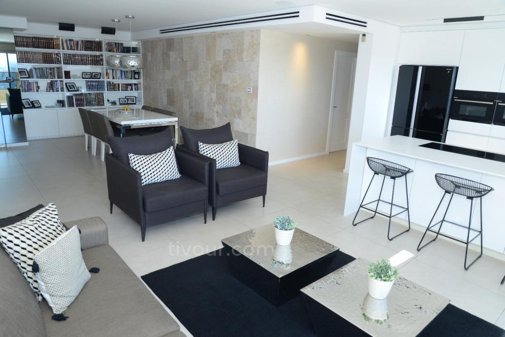 Apartamento 5 cômodos Ashdod City 210-IBL-1878