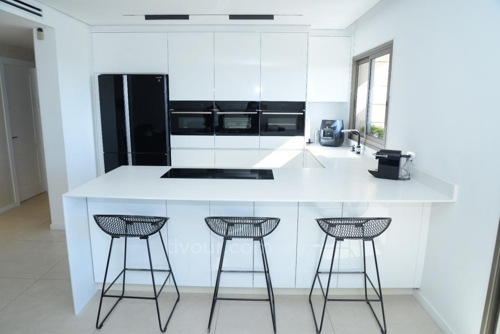 Apartamento 5 cômodos Ashdod City 210-IBL-1878