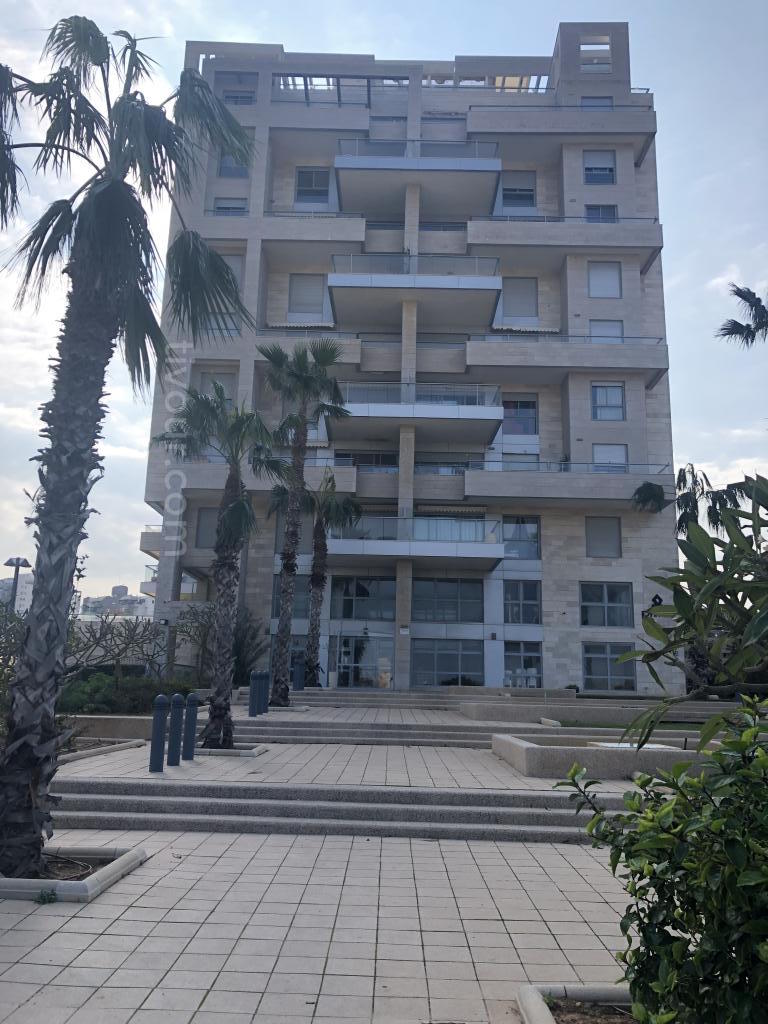 Apartamento 5 cômodos Ashdod Marina 210-IBL-1886
