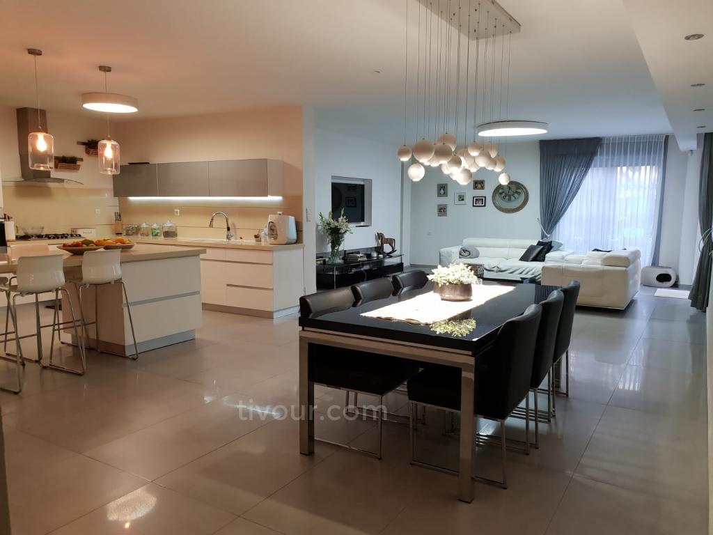 Apartamento garden 5 cômodos Ashdod Yud Zayin 210-IBL-1899